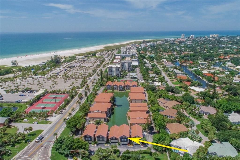 Recently Sold: $499,000 (2 beds, 2 baths, 1352 Square Feet)