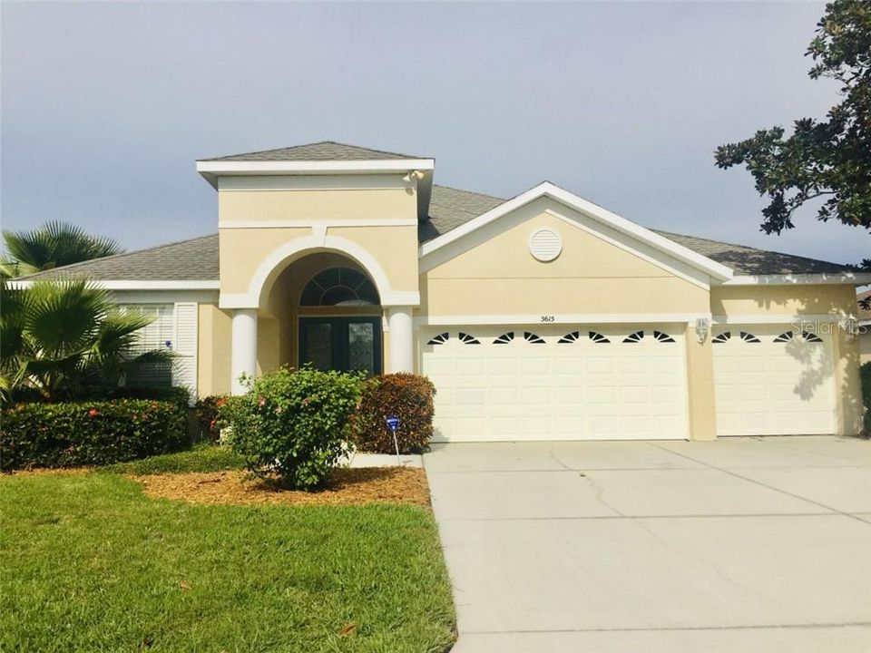 Recently Sold: $399,000 (3 beds, 3 baths, 2338 Square Feet)