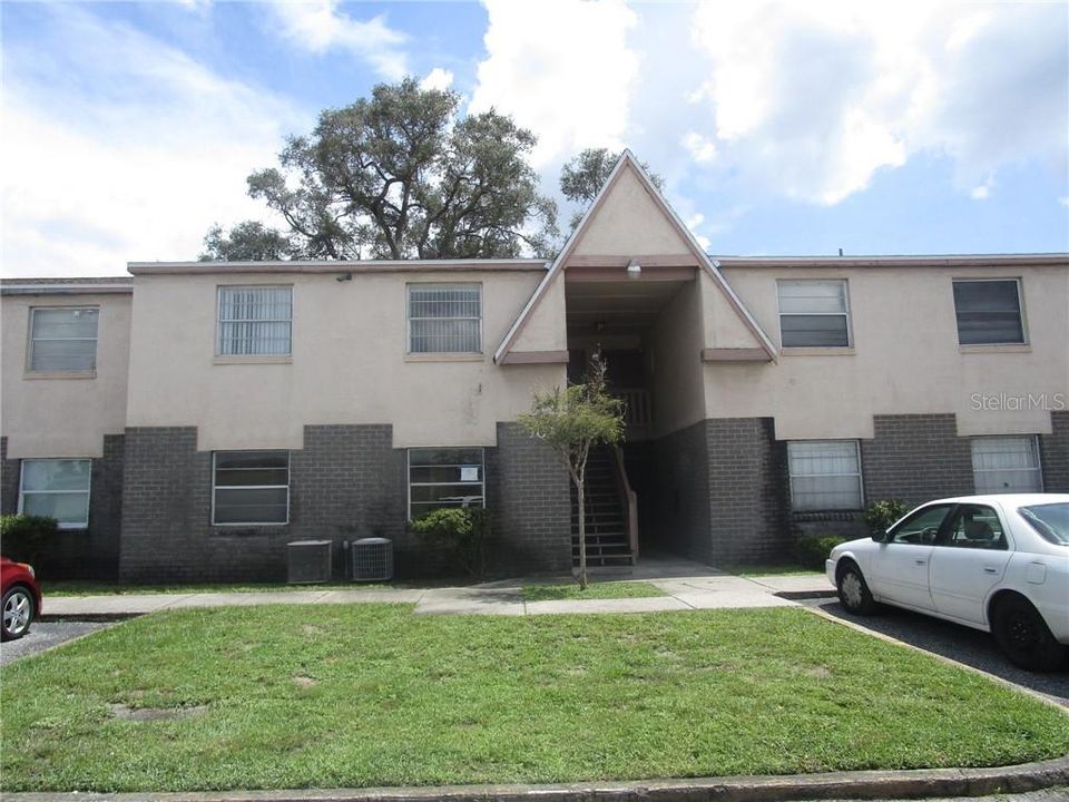 Vendido Recientemente: $53,600 (2 camas, 2 baños, 940 Pies cuadrados)