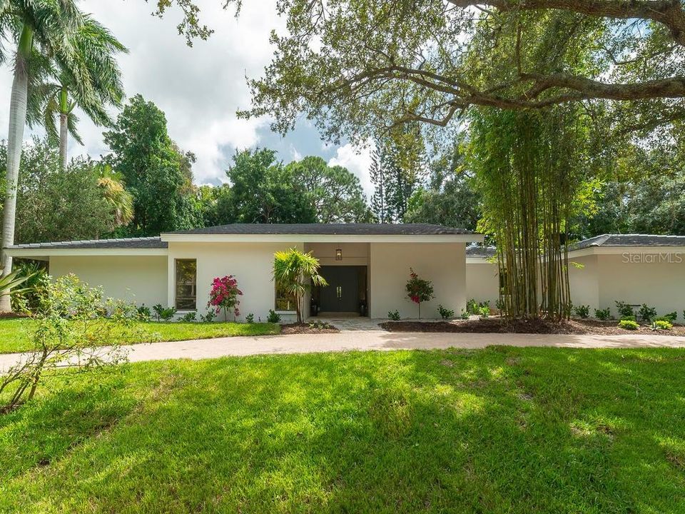 Recently Sold: $1,149,000 (4 beds, 3 baths, 2820 Square Feet)