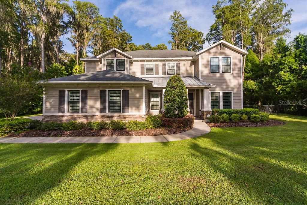 Recently Sold: $759,000 (5 beds, 4 baths, 3728 Square Feet)