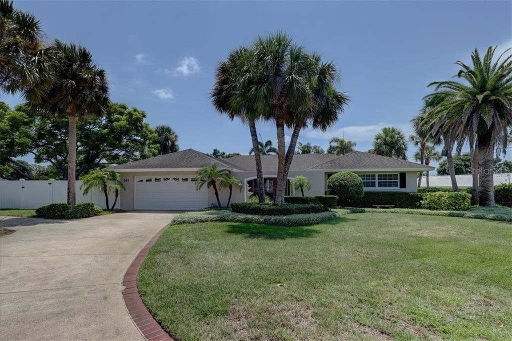 Vendido Recientemente: $529,900 (3 camas, 2 baños, 2190 Pies cuadrados)