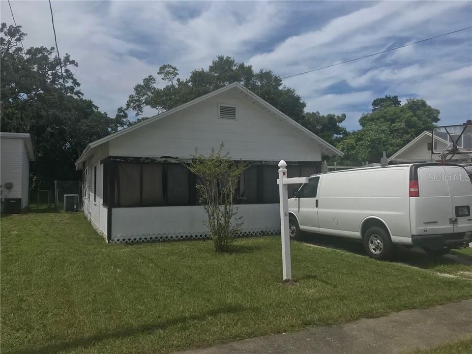 Recently Sold: $124,999 (2 beds, 1 baths, 810 Square Feet)
