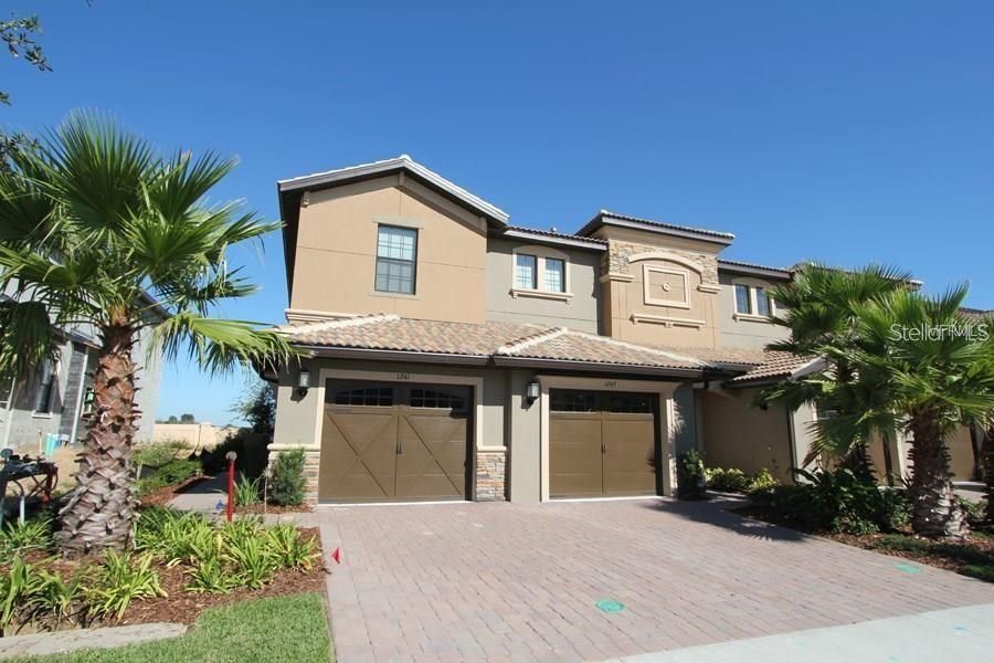 Recently Sold: $183,000 (2 beds, 2 baths, 1409 Square Feet)