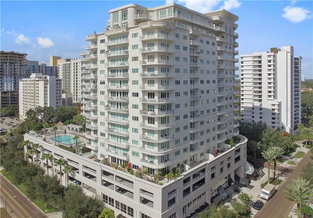 Недавно арендовано: $2,895 (2 спален, 2 ванн, 2100 Квадратных фут)