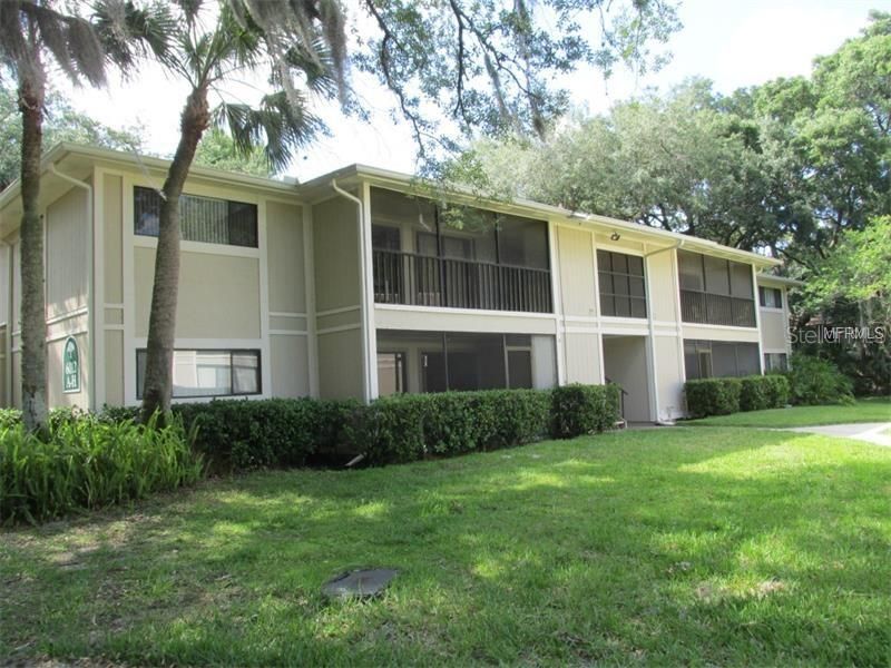 Recently Rented: $1,050 (2 beds, 2 baths, 876 Square Feet)