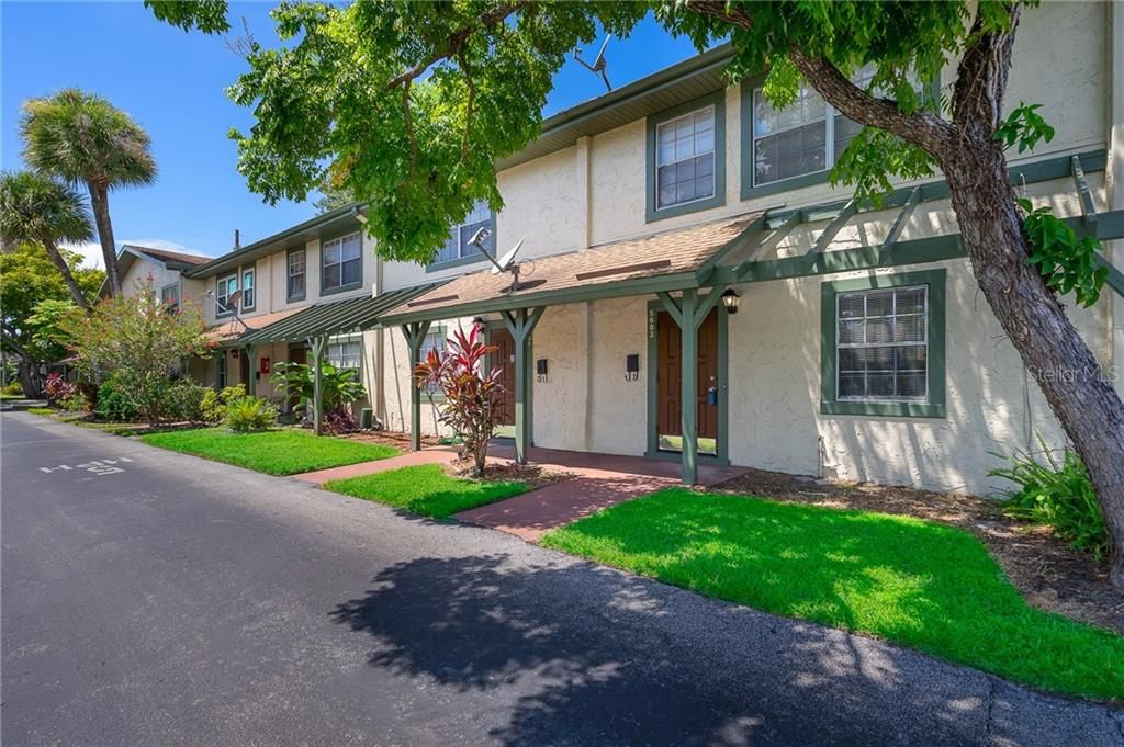 Recently Sold: $129,000 (3 beds, 1 baths, 1133 Square Feet)