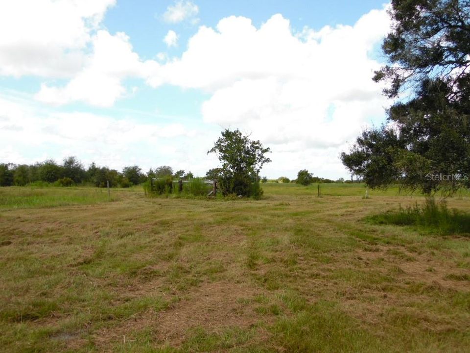 Vendido Recientemente: $250,000 (16.16 acres)