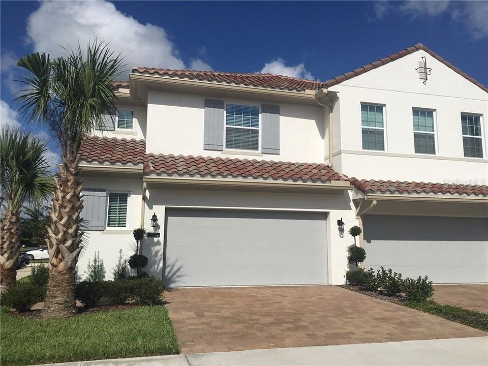 Recently Sold: $304,990 (3 beds, 2 baths, 2105 Square Feet)
