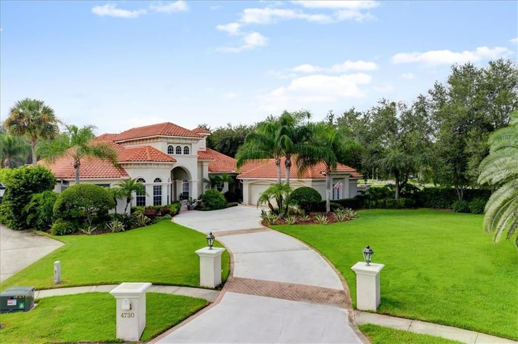 Vendido Recientemente: $1,249,000 (5 camas, 5 baños, 5047 Pies cuadrados)