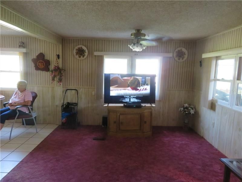 Recently Sold: $49,900 (3 beds, 2 baths, 1440 Square Feet)