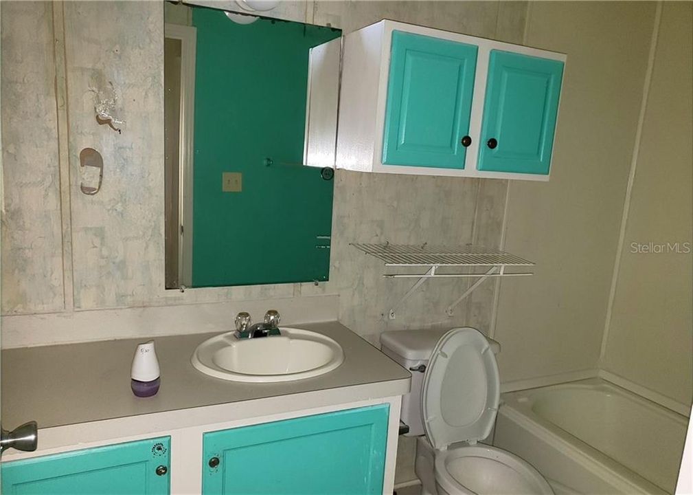 2nd Bathroom