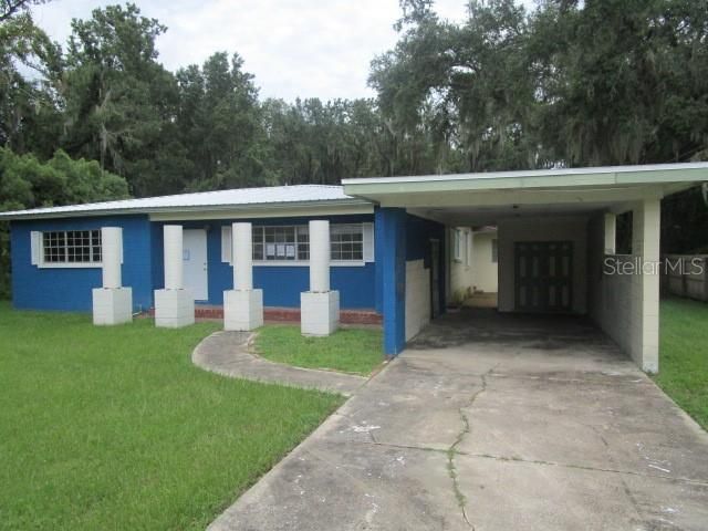 Recently Sold: $214,000 (3 beds, 2 baths, 2237 Square Feet)