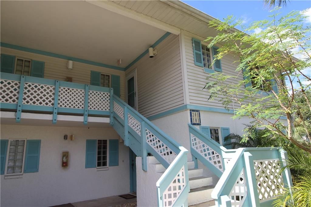 Recently Sold: $100,000 (2 beds, 2 baths, 848 Square Feet)