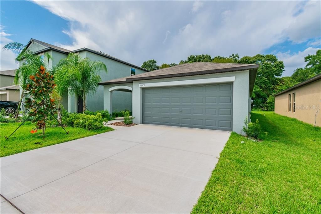 Recently Rented: $1,599 (3 beds, 2 baths, 1461 Square Feet)