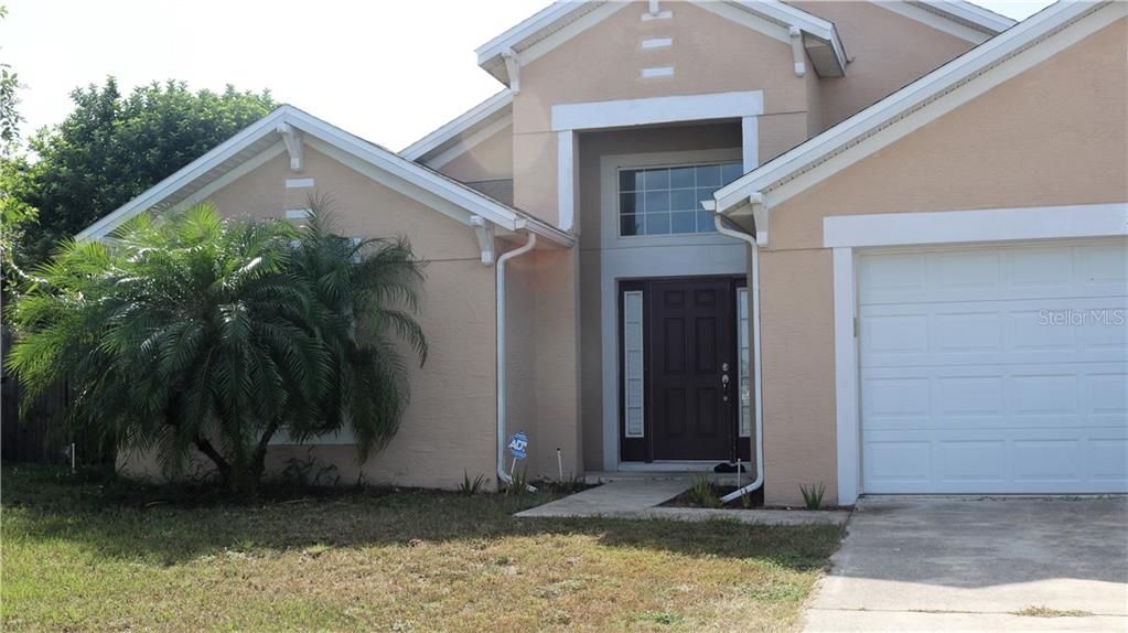 Vendido Recientemente: $189,000 (3 camas, 3 baños, 1883 Pies cuadrados)