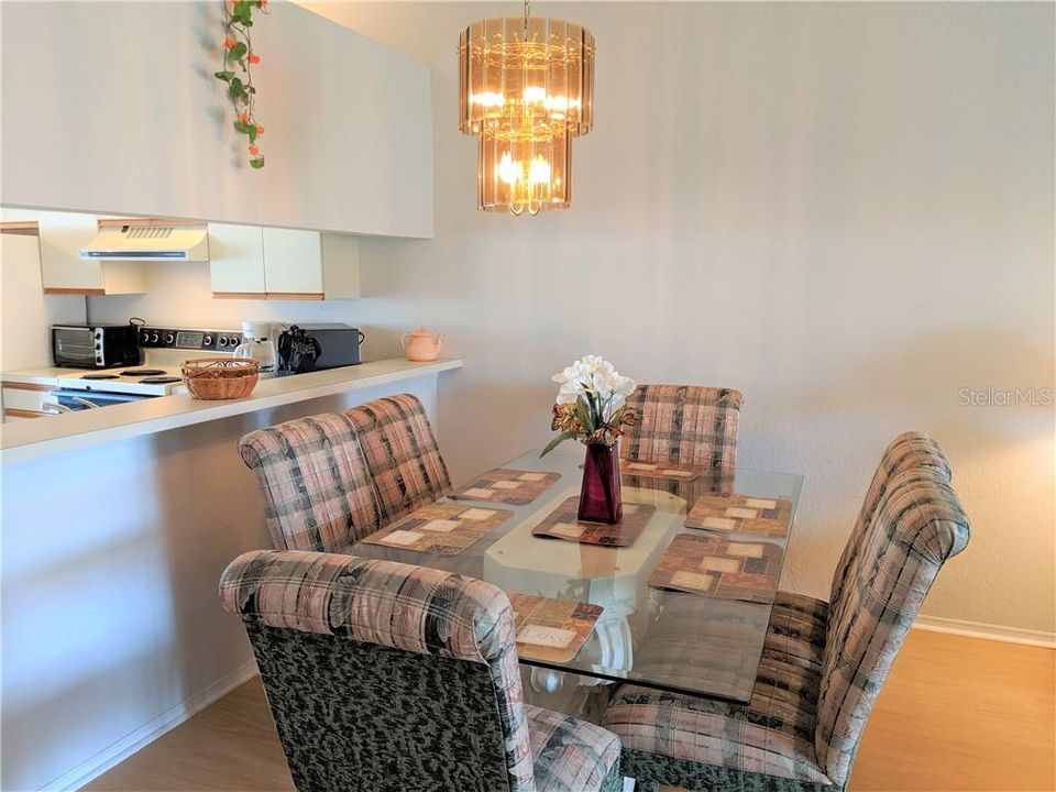 For Rent: $2,800 (2 beds, 2 baths, 1003 Square Feet)