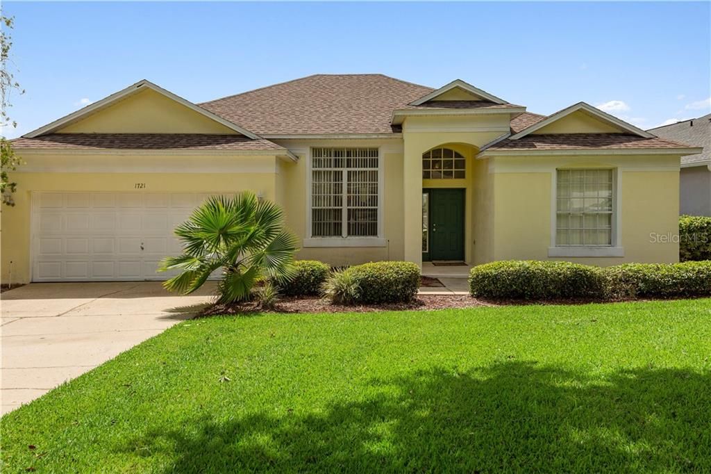 Vendido Recientemente: $249,999 (4 camas, 3 baños, 1995 Pies cuadrados)