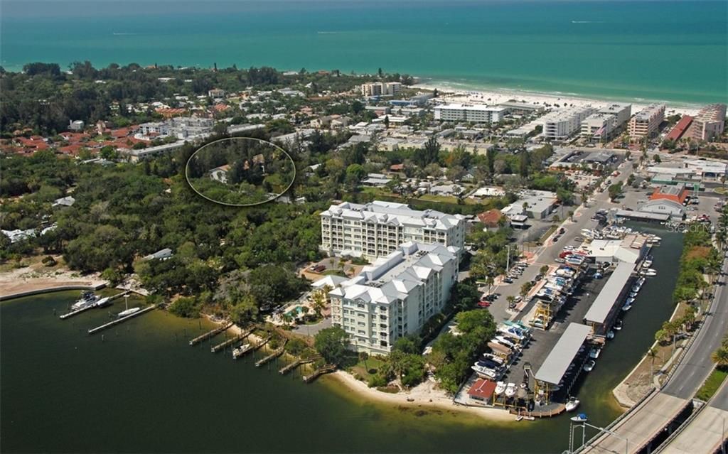Recently Sold: $398,000 (2 beds, 2 baths, 1276 Square Feet)