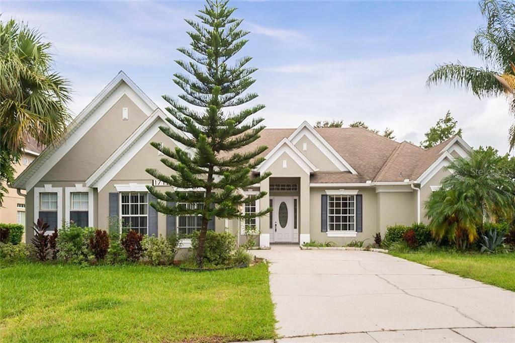 Recently Sold: $310,000 (3 beds, 2 baths, 2569 Square Feet)