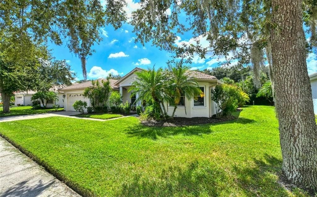 Недавно продано: $329,950 (2 спален, 2 ванн, 1652 Квадратных фут)