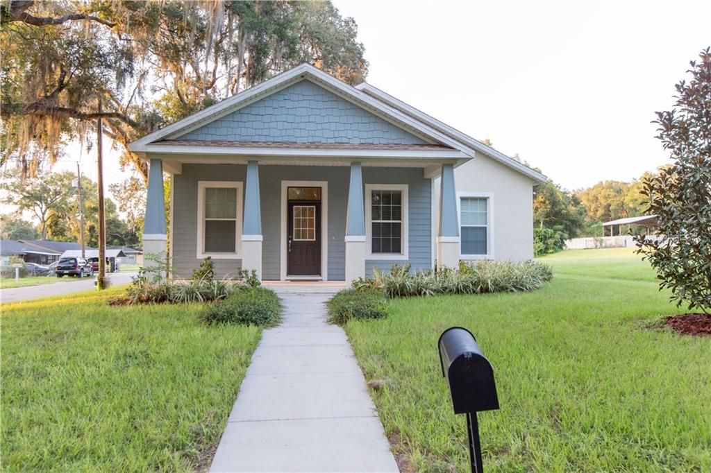 Vendido Recientemente: $234,900 (3 camas, 2 baños, 1968 Pies cuadrados)