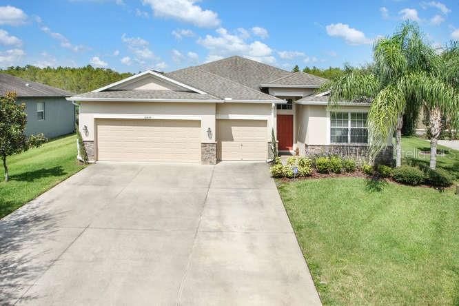 Vendido Recientemente: $306,000 (4 camas, 3 baños, 2293 Pies cuadrados)
