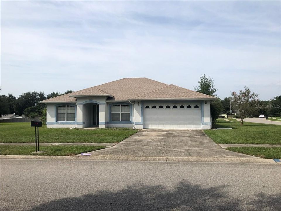 Vendido Recientemente: $199,000 (3 camas, 2 baños, 1569 Pies cuadrados)