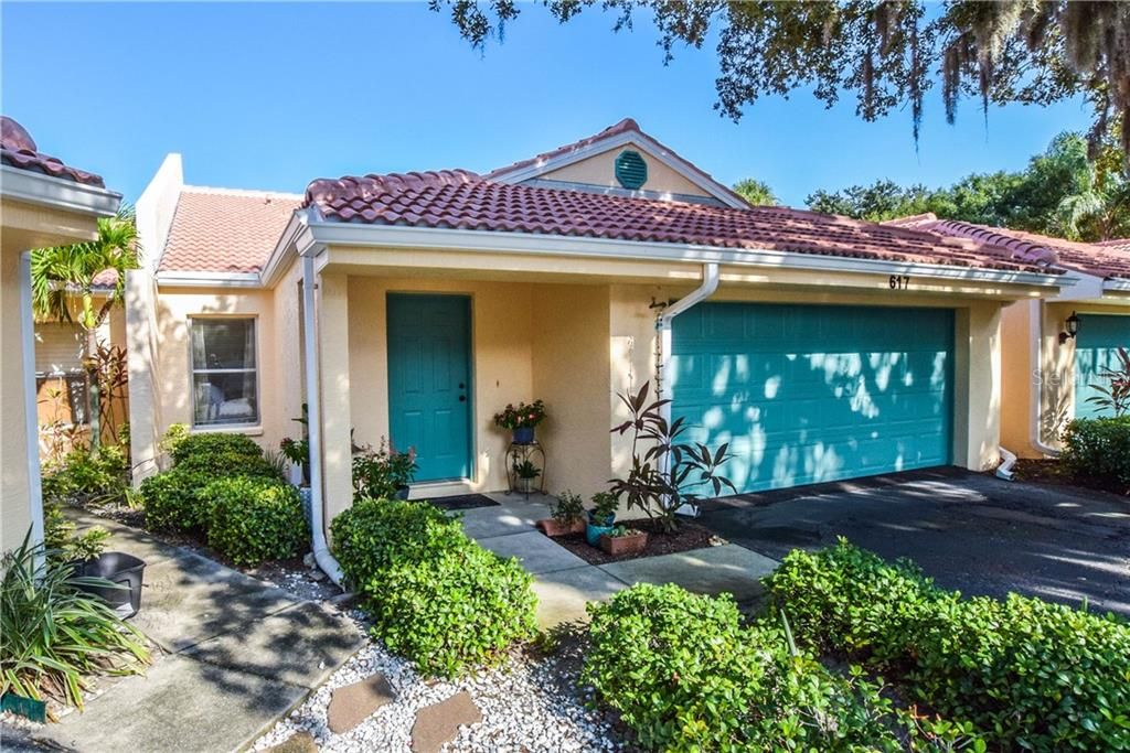 Recently Sold: $209,500 (2 beds, 2 baths, 1392 Square Feet)