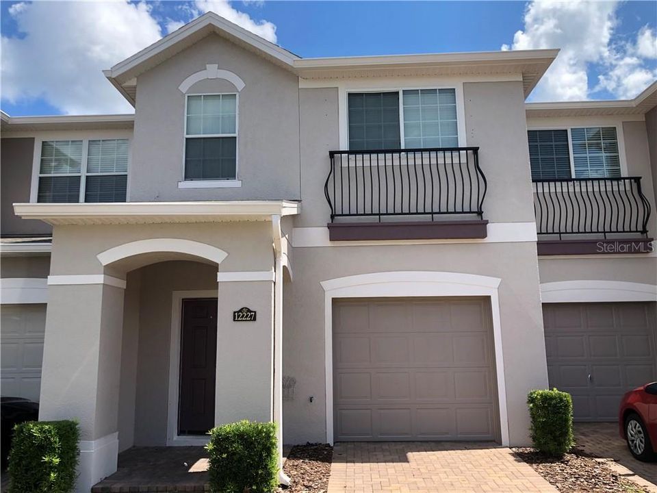 Vendido Recientemente: $219,900 (3 camas, 2 baños, 1394 Pies cuadrados)