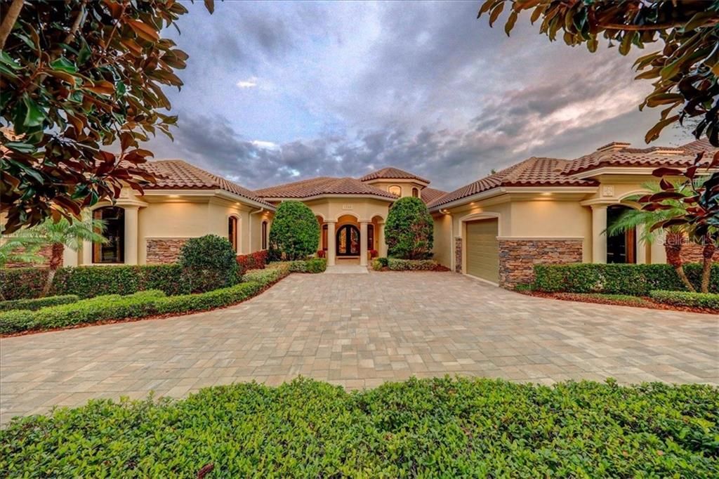 Vendido Recientemente: $1,299,000 (4 camas, 4 baños, 4052 Pies cuadrados)