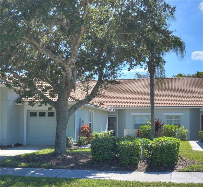 Recently Sold: $209,000 (2 beds, 2 baths, 1265 Square Feet)