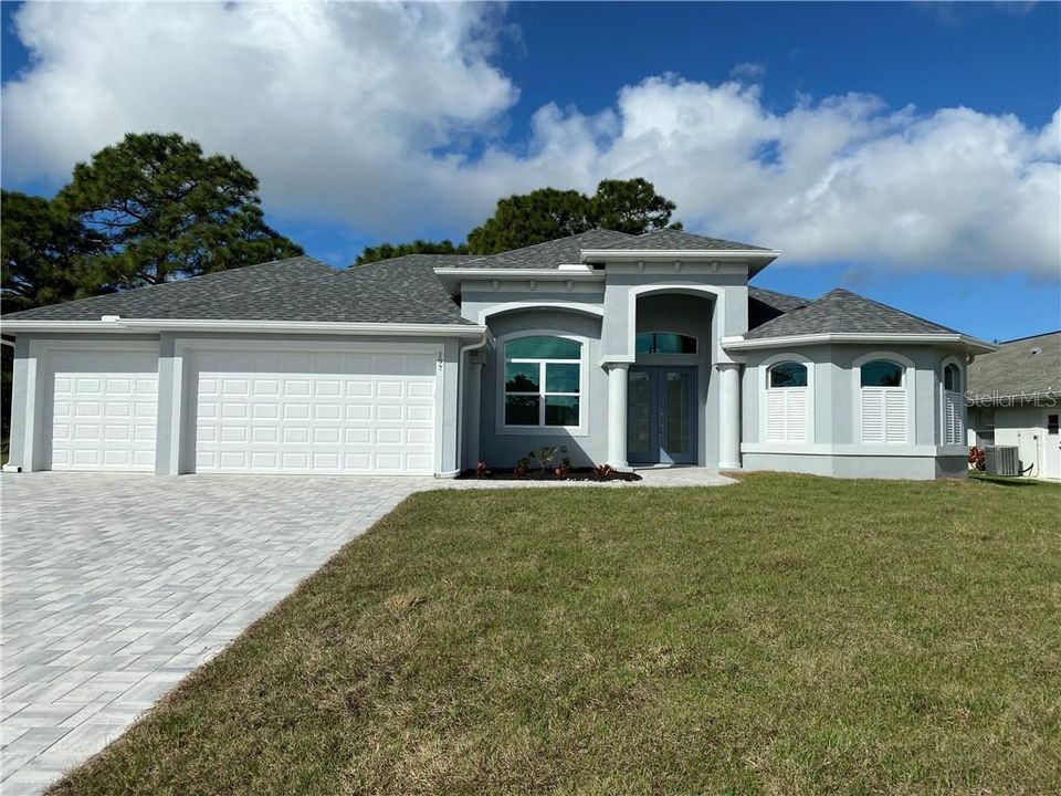 Recently Sold: $459,000 (3 beds, 2 baths, 2098 Square Feet)