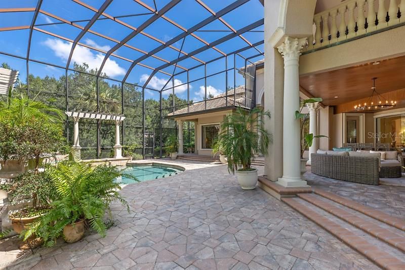 Recently Sold: $1,375,000 (5 beds, 5 baths, 5698 Square Feet)
