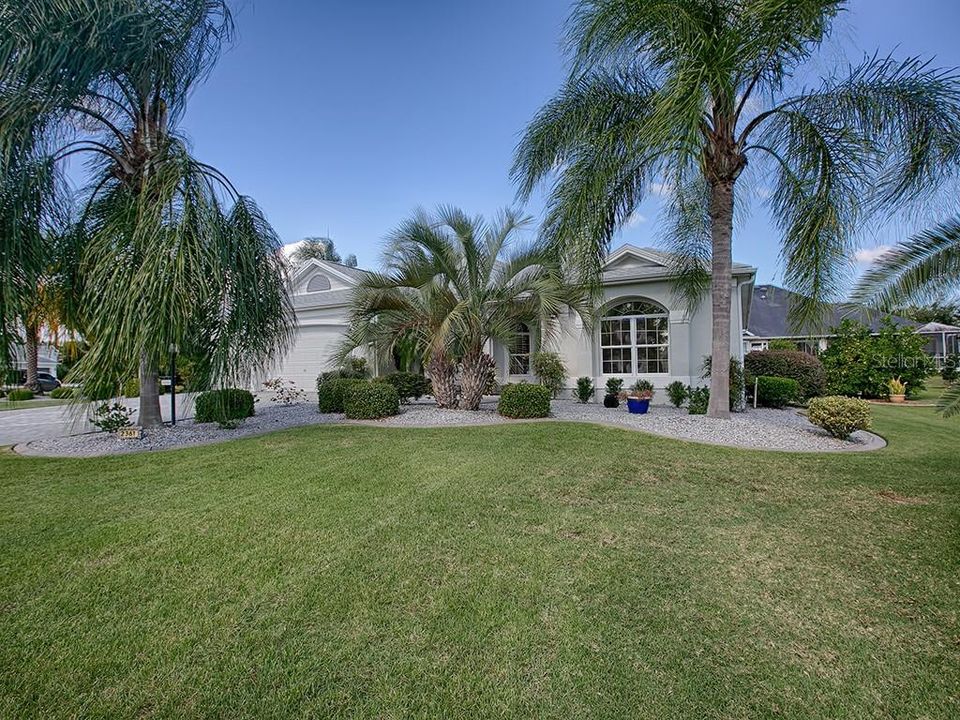 BEAUTIFUL CUSTOM & EXPANDED PREMIER HOME IN THE VILLAGE OF BRIDGEPORT AT MIONA SHORES WITH HUGE HOME SITE ... ROOM FOR ANOTHER GARAGE OR TWO AND A POOL!!