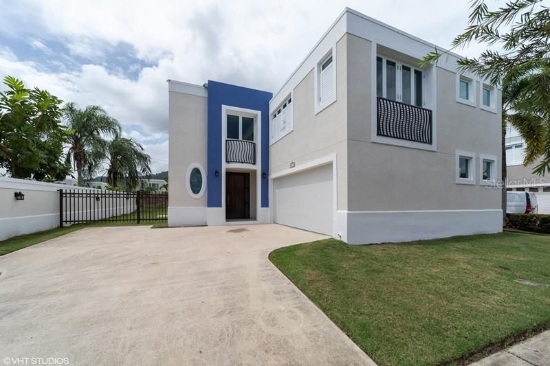 Vendido Recientemente: $250,000 (4 camas, 3 baños, 2445 Pies cuadrados)