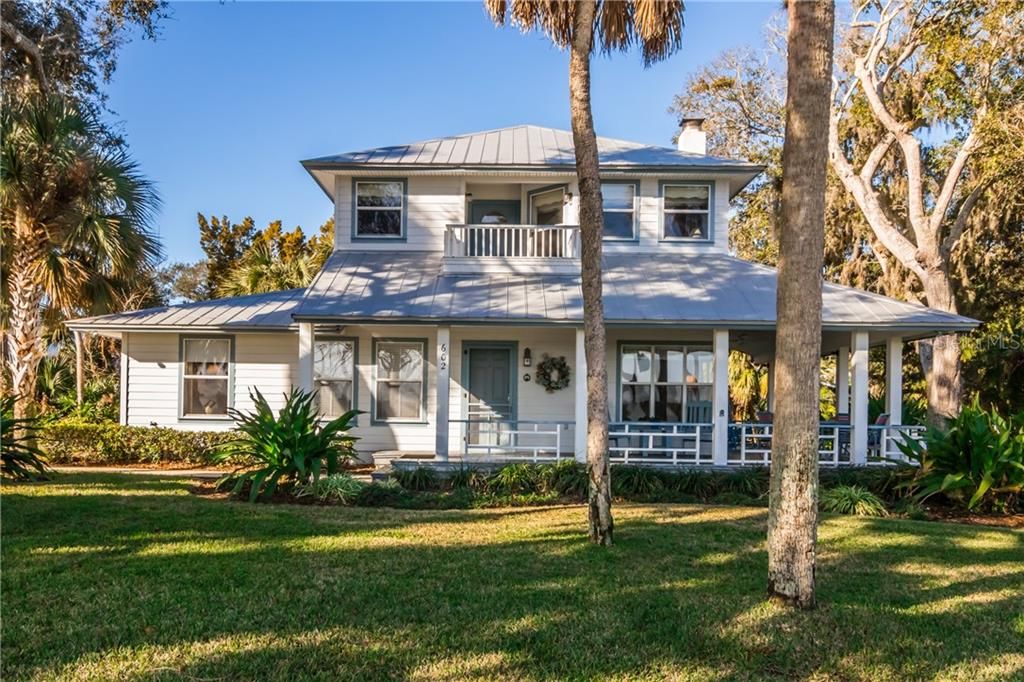 Vendido Recientemente: $749,900 (3 camas, 2 baños, 1978 Pies cuadrados)