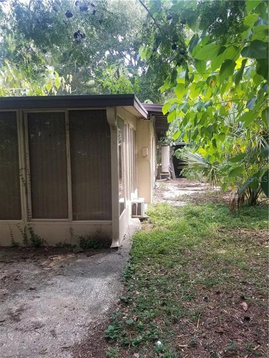 Recently Sold: $85,000 (3 beds, 1 baths, 1300 Square Feet)