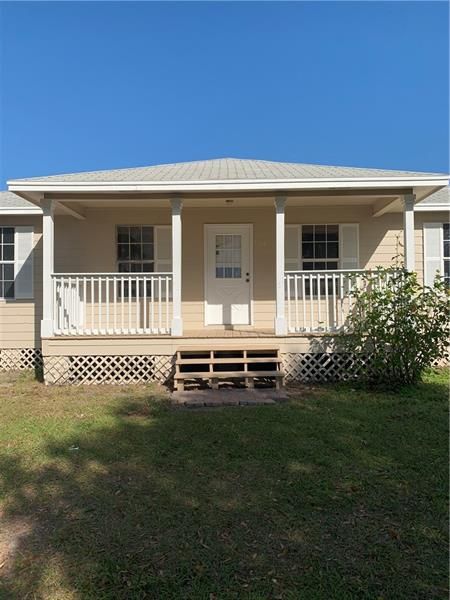 Recently Sold: $140,000 (3 beds, 2 baths, 1176 Square Feet)