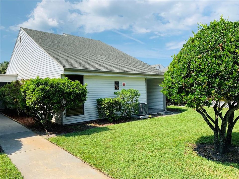 Vendido Recientemente: $127,900 (2 camas, 2 baños, 1008 Pies cuadrados)