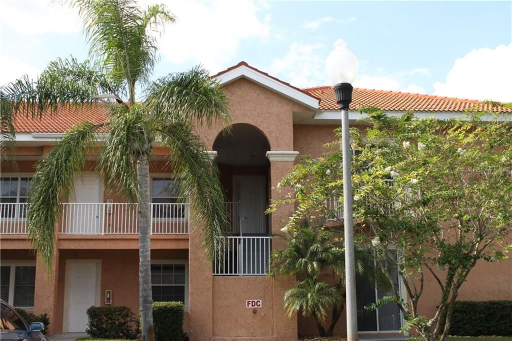 Recently Sold: $126,900 (1 beds, 1 baths, 750 Square Feet)
