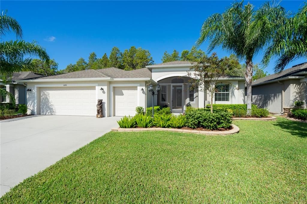 Recently Sold: $325,000 (3 beds, 2 baths, 2266 Square Feet)