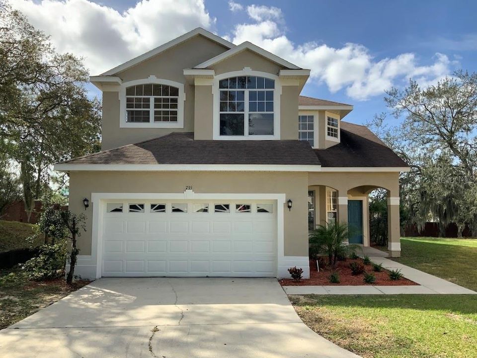 Vendido Recientemente: $269,000 (4 camas, 2 baños, 2092 Pies cuadrados)