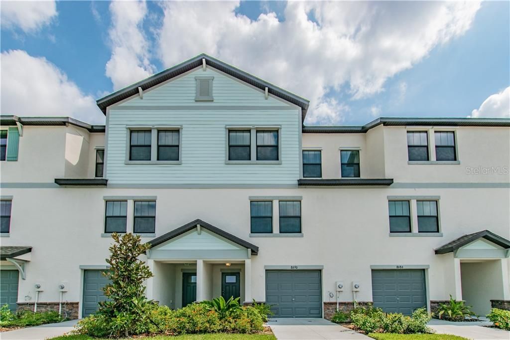 Recently Rented: $1,650 (4 beds, 3 baths, 1912 Square Feet)