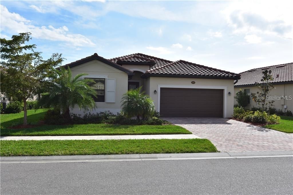 Recently Rented: $3,300 (4 beds, 3 baths, 2025 Square Feet)