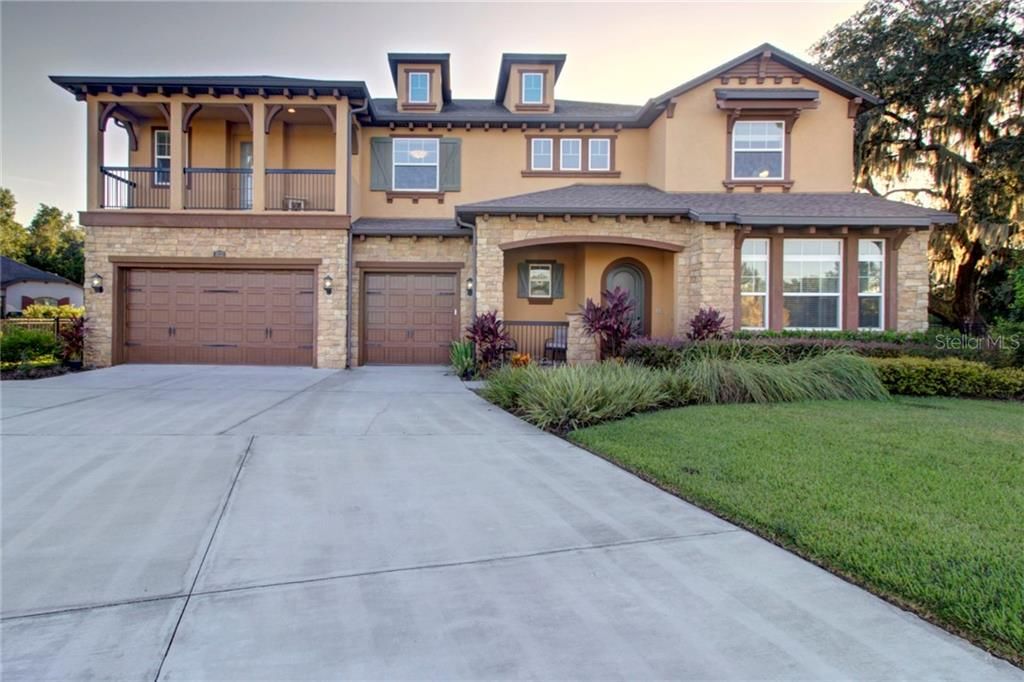 Recently Sold: $860,900 (6 beds, 4 baths, 5402 Square Feet)