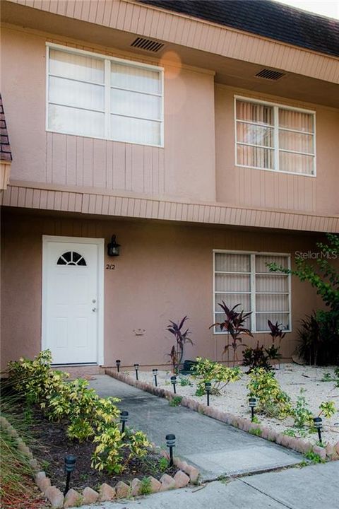Recently Sold: $129,900 (4 beds, 2 baths, 1368 Square Feet)