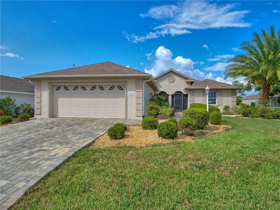 Recently Sold: $225,900 (3 beds, 2 baths, 1465 Square Feet)