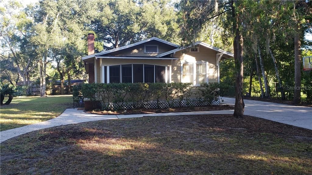 Recently Sold: $195,000 (3 beds, 1 baths, 1050 Square Feet)