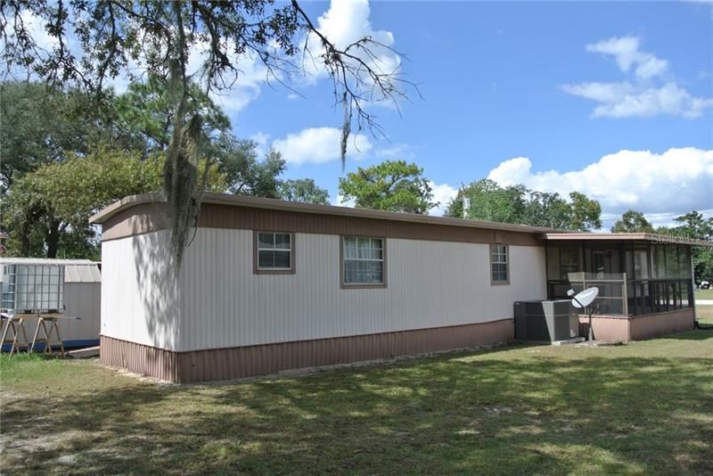 Recently Sold: $69,500 (3 beds, 2 baths, 924 Square Feet)